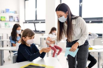 Hygieneausstattung in Schulen: Welche Faktoren haben in Corona-Zeiten Relevanz?