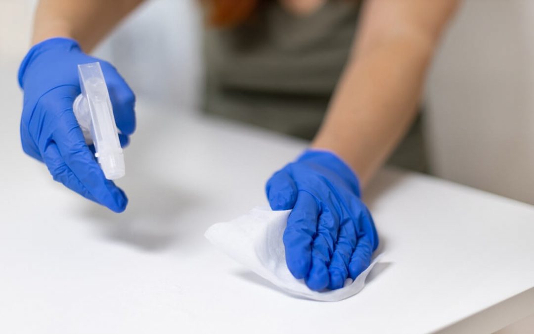 Papiertücher und Desinfektion
